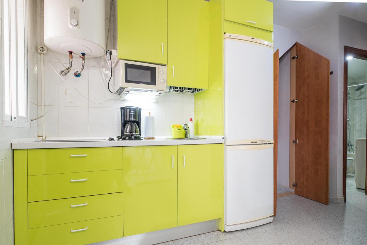 Malagaonbeach 1 - Two Bedrooms - Up To 3 People - 10 Meters Beach المظهر الخارجي الصورة