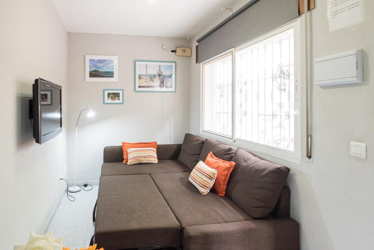 Malagaonbeach 1 - Two Bedrooms - Up To 3 People - 10 Meters Beach المظهر الخارجي الصورة