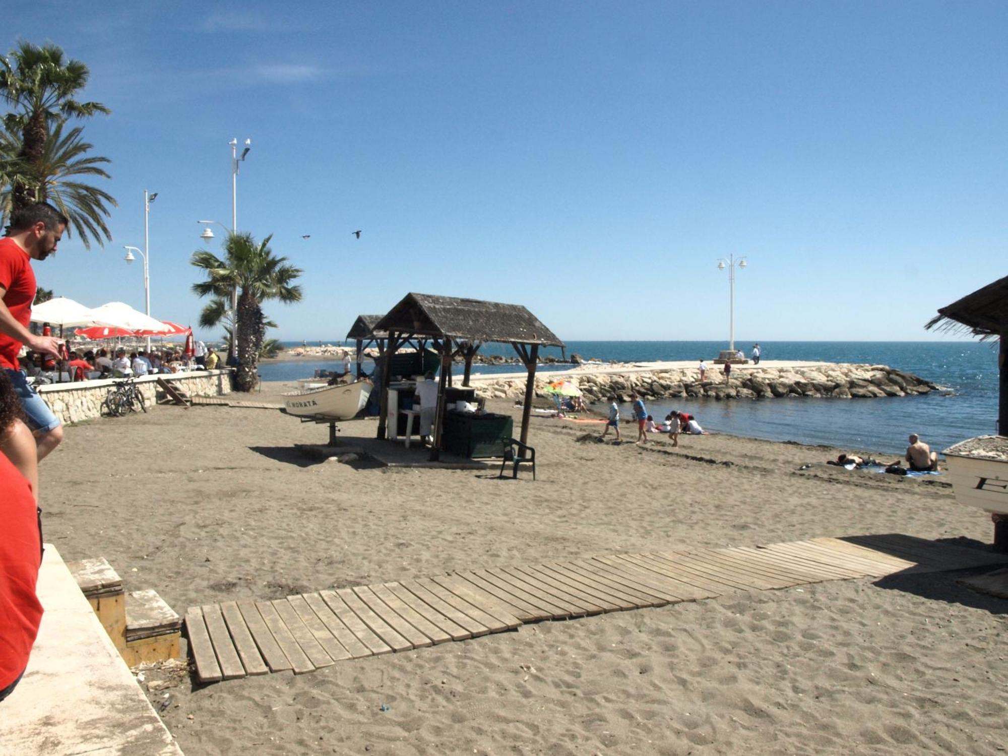 Malagaonbeach 1 - Two Bedrooms - Up To 3 People - 10 Meters Beach المظهر الخارجي الصورة